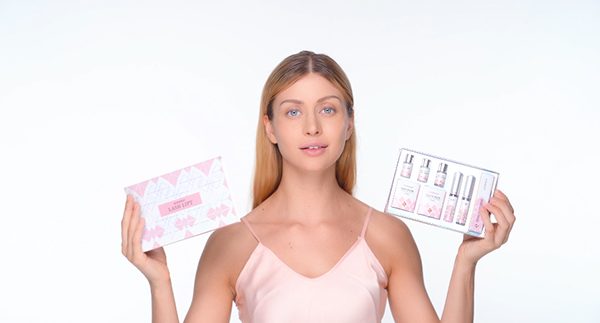 时尚美妆产品烫睫毛广告